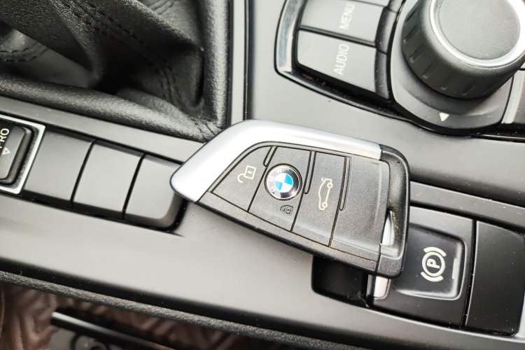 Used BMW X1 2018 sDrive20Li Leading Model Vehicle Key