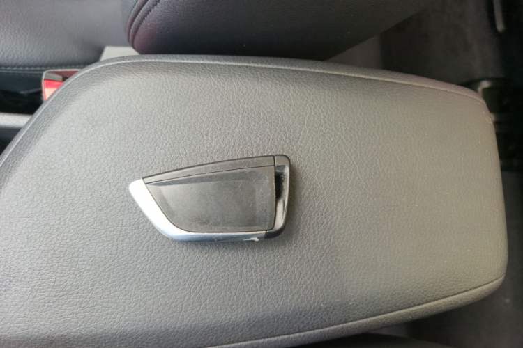 Used BMW X1 2018 sDrive20Li Leading Model Vehicle Key