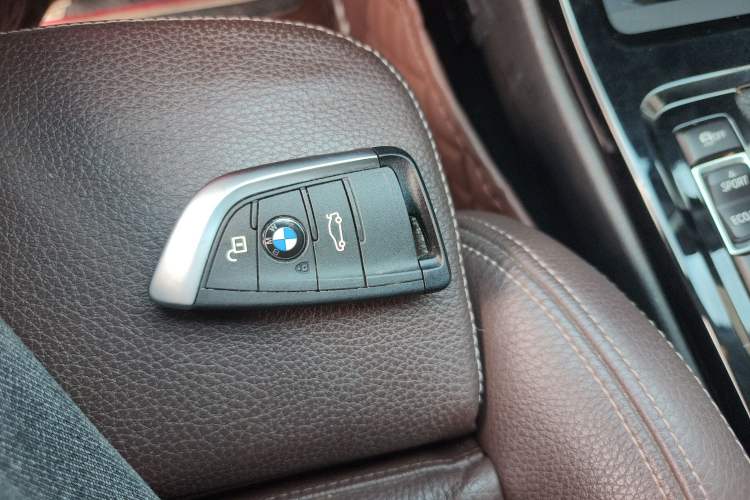 Used BMW X1 2018 xDrive20Li Luxury Edition Vehicle Key