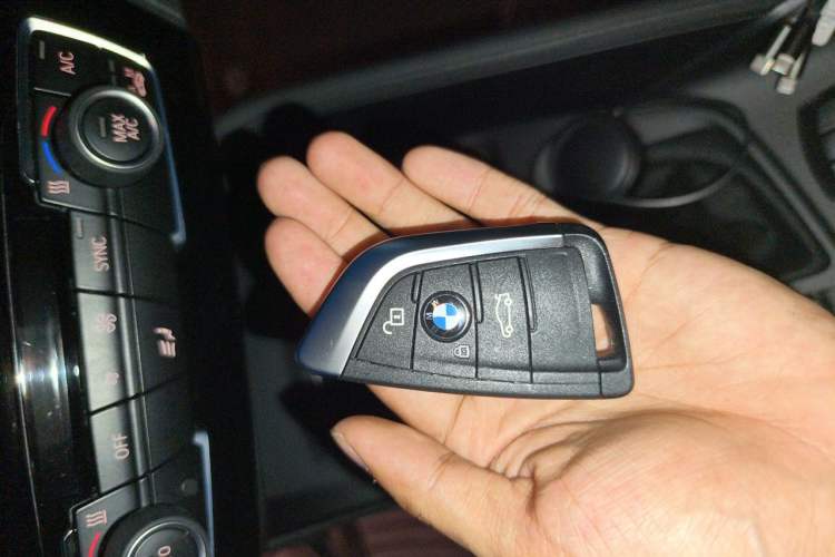 Used BMW X1 2018 sDrive20Li Leading Model Vehicle Key