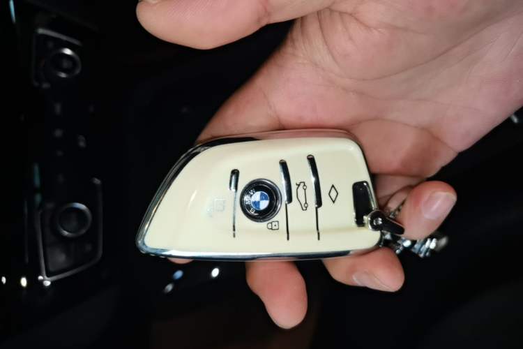 Used BMW X1 2018 sDrive20Li Leading Model Vehicle Key