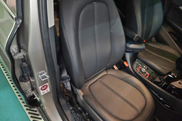 Used BMW X1 2018 sDrive18Li Fashion Model Right Front Seat