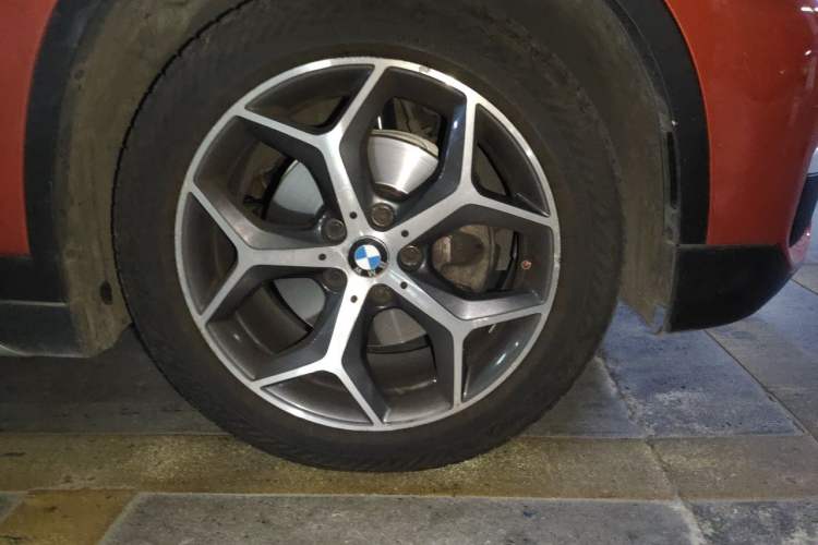 Used BMW X1 2018 sDrive18Li Luxury Model Right Front Wheel Hub