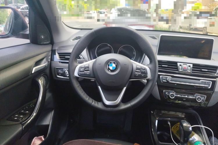 Used BMW X1 2018 sDrive18Li Fashion Model Steering Wheel
