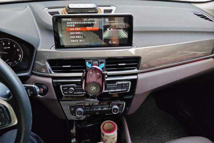 Used BMW X1 2019 sDrive18Li Premium Edition Audio And AC Panel