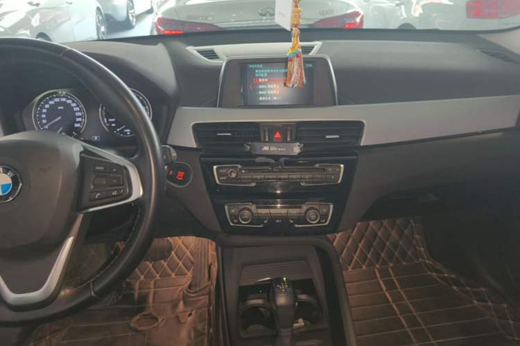 Used BMW X1 2019 sDrive18Li Fashion Model Audio And AC Panel
