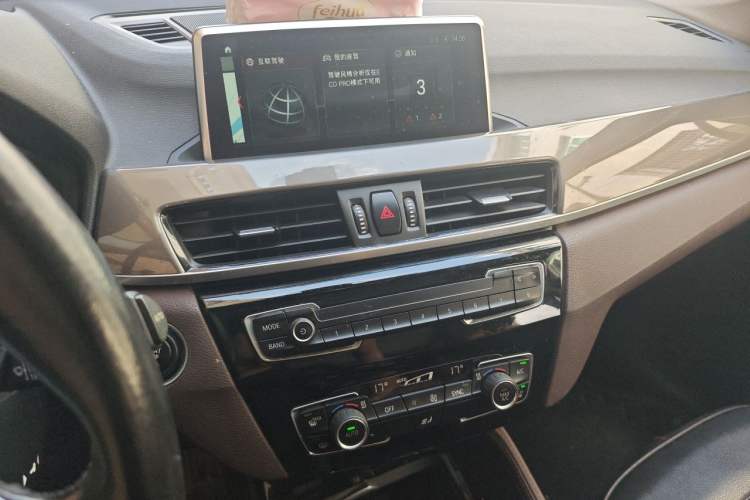 Used BMW X1 2019 xDrive20Li Luxury Model Audio And AC Panel
