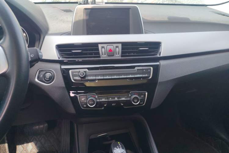 Used BMW X1 2019 sDrive18Li Fashion Model Audio And AC Panel