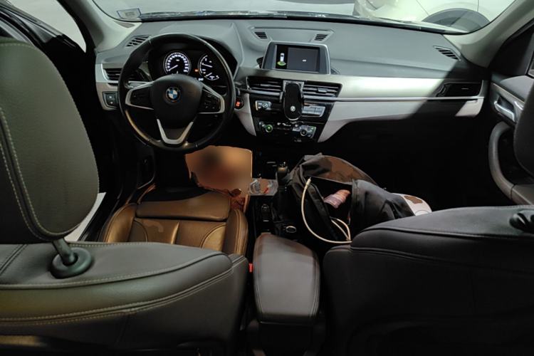 Used BMW X1 2019 sDrive18Li Premium Edition Center Console