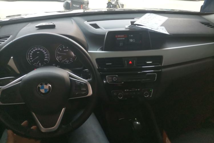 Used BMW X1 2019 sDrive20Li Leading Model Center Console