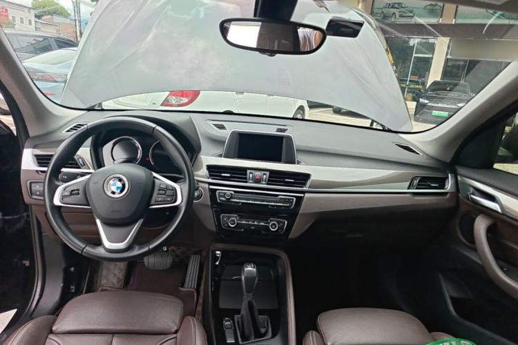 Used BMW X1 2019 sDrive18Li Premium Edition Center Console