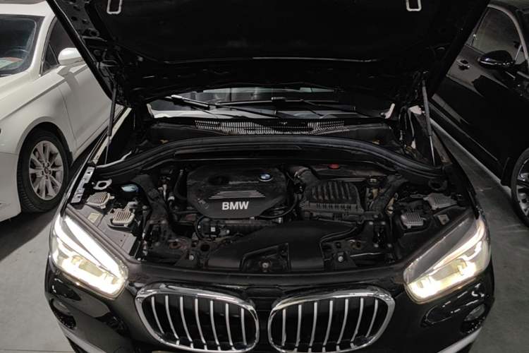 Used BMW X1 2019 sDrive18Li Premium Edition Engine Bay