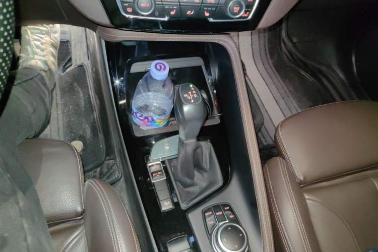 Used BMW X1 2019 xDrive20Li Luxury Model Gear Lever