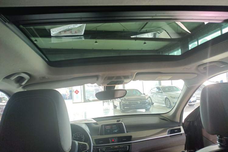 Used BMW X1 2019 sDrive18Li Premium Edition Headliner