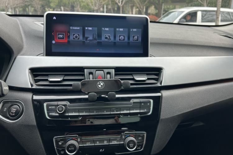 Used BMW X1 2019 sDrive20Li Leading Model Interior 7