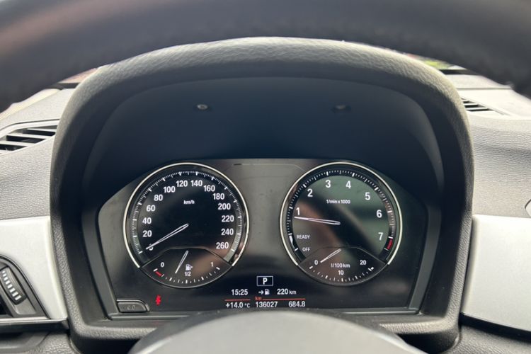 Used BMW X1 2019 sDrive20Li Leading Model Odometer Close Up