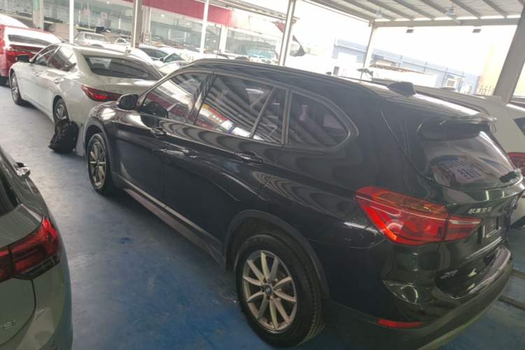 Used BMW X1 2019 sDrive18Li Fashion Model Rear Left 45 Deg