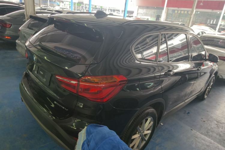 Used BMW X1 2019 sDrive18Li Fashion Model Rear Right 45 Deg