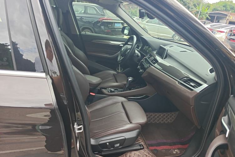 Used BMW X1 2019 sDrive18Li Premium Edition Right Front Seat