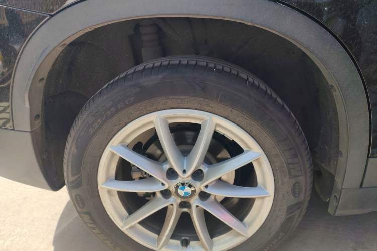 Used BMW X1 2019 sDrive18Li Fashion Model Right Rear Wheel Hub