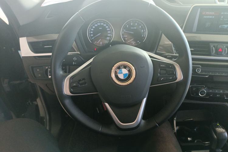 Used BMW X1 2019 sDrive18Li Premium Edition Steering Wheel