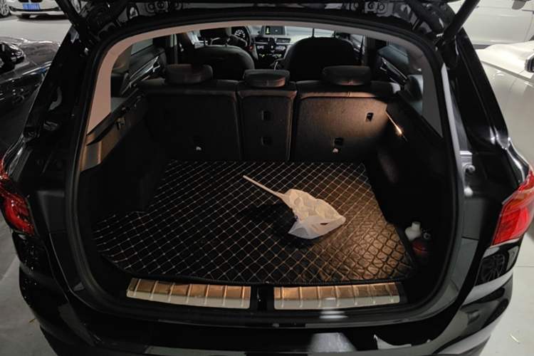 Used BMW X1 2019 sDrive18Li Premium Edition Trunk
