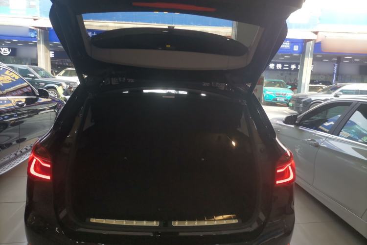 Used BMW X1 2019 sDrive20Li Leading Model Trunk