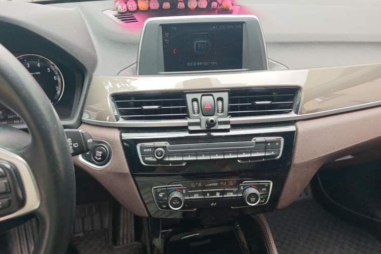 Used BMW X1 2019 sDrive18Li Premium Edition Audio And AC Panel