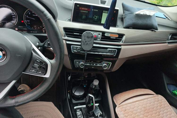 Used BMW X1 2019 xDrive20Li Luxury Model Audio And AC Panel