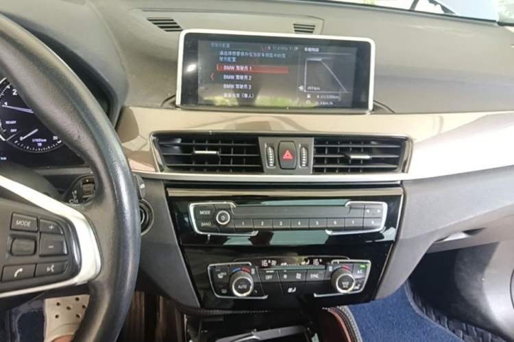 Used BMW X1 2019 sDrive18Li Premium Edition Audio And AC Panel