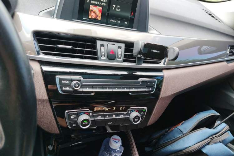 Used BMW X1 2019 sDrive18Li Premium Edition Audio And AC Panel