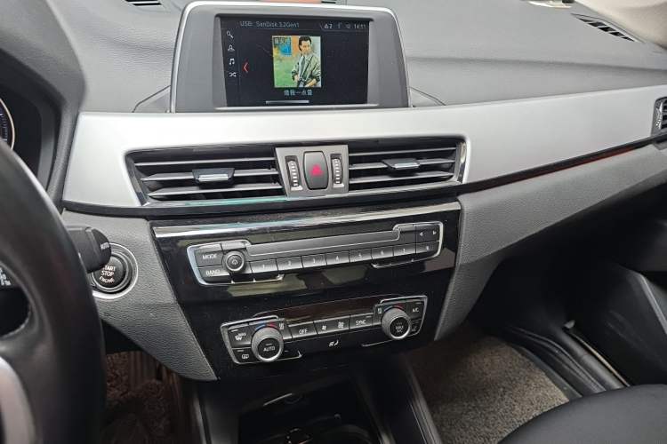 Used BMW X1 2019 sDrive20Li Leading Model Audio And AC Panel