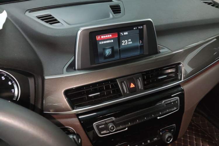 Used BMW X1 2019 sDrive18Li Premium Edition Audio And AC Panel