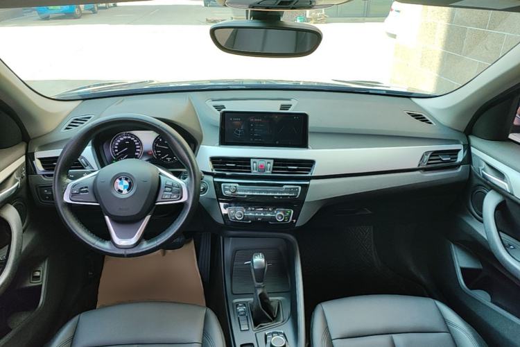 Used BMW X1 2019 sDrive20Li Leading Model Center Console