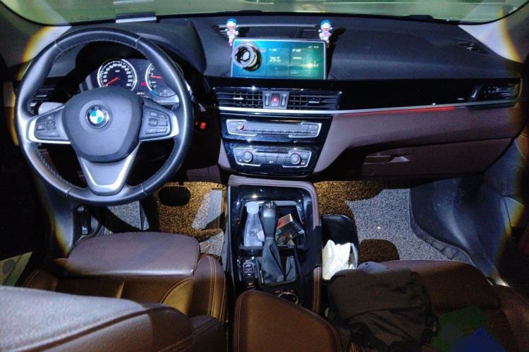 Used BMW X1 2019 xDrive20Li Luxury Model Center Console