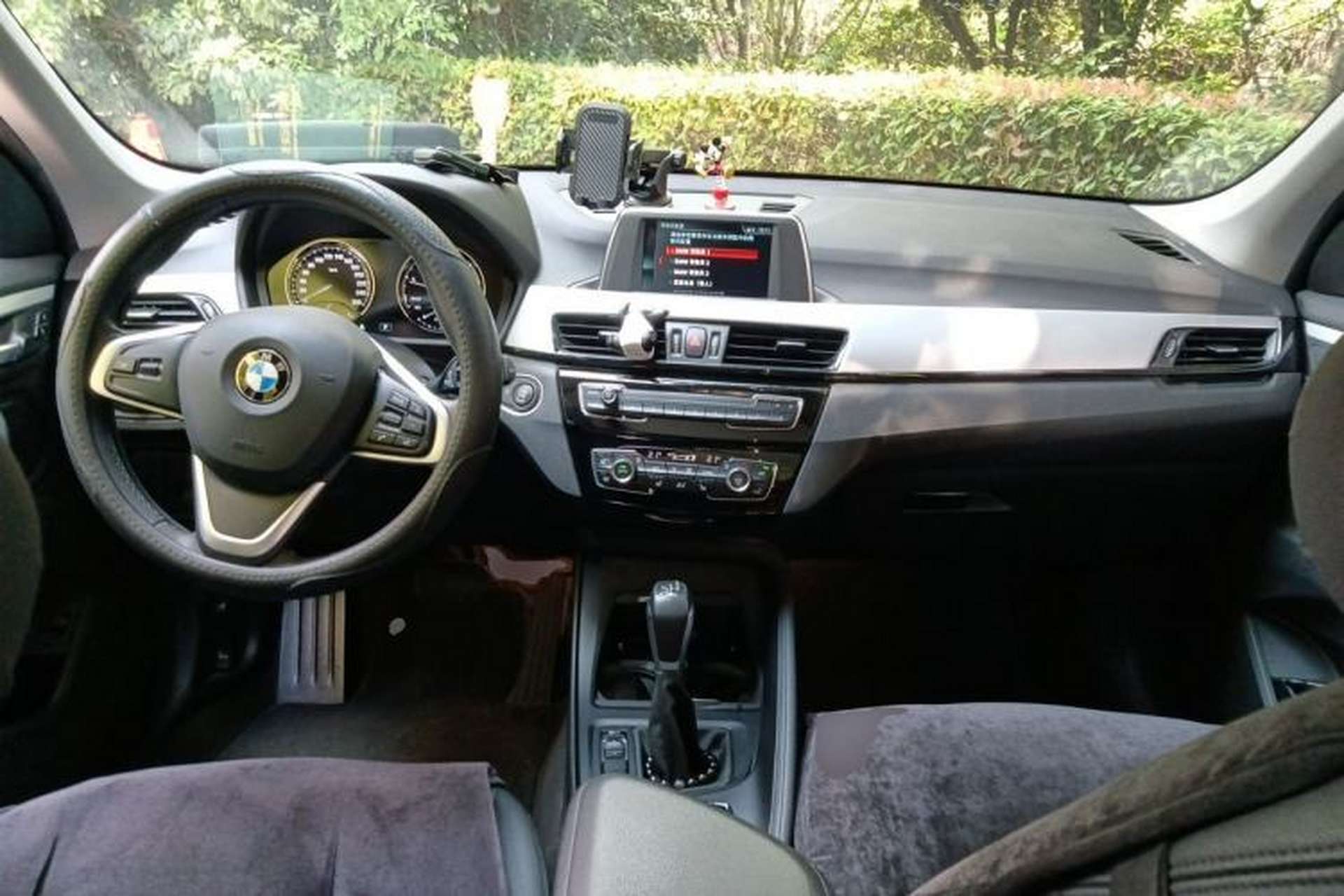 Used BMW X1 2019 sDrive20Li Leading Model Center Console