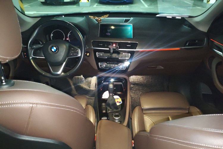 Used BMW X1 2019 xDrive20Li Luxury Model Center Console