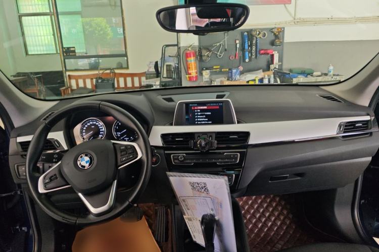 Used BMW X1 2019 sDrive20Li Leading Model Center Console