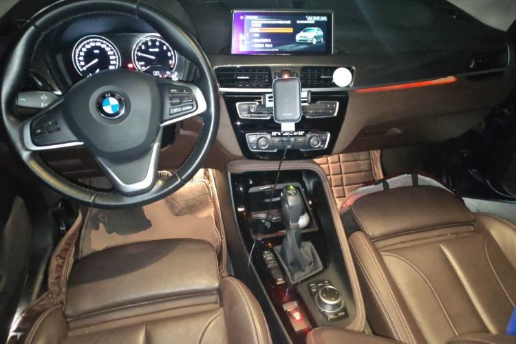 Used BMW X1 2019 xDrive20Li Luxury Model Center Console