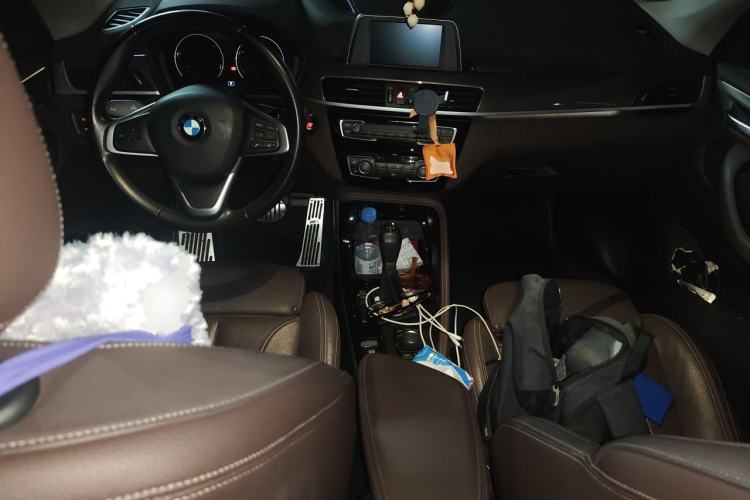 Used BMW X1 2019 sDrive18Li Premium Edition Center Console