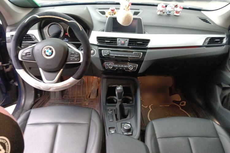 Used BMW X1 2019 sDrive20Li Leading Model Center Console