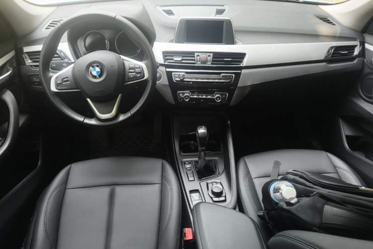 Used BMW X1 2019 sDrive18Li Fashion Model Center Console