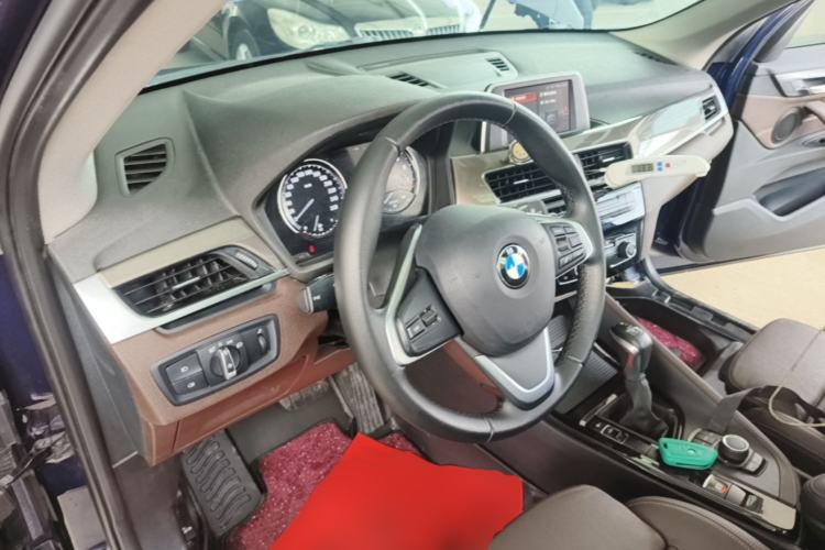 Used BMW X1 2019 sDrive18Li Premium Edition Center Console