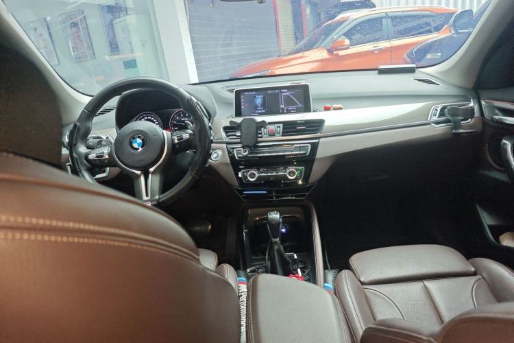 Used BMW X1 2019 sDrive18Li Premium Edition Center Console
