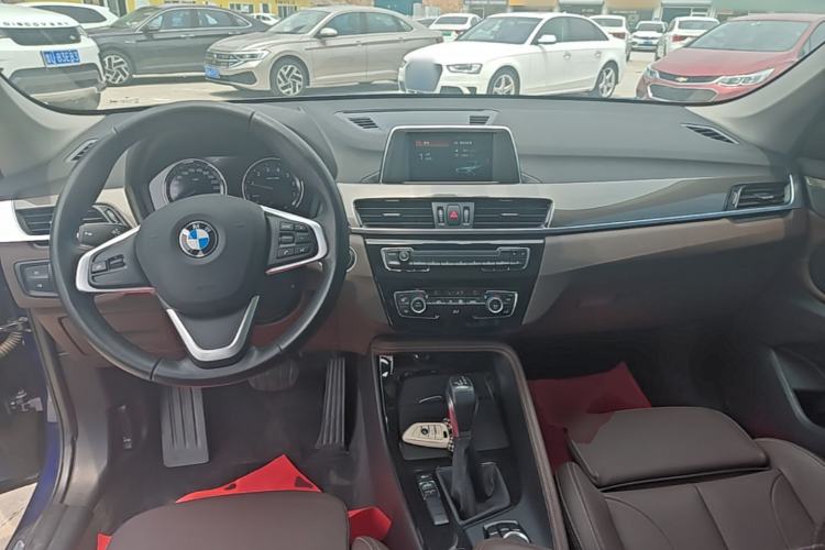 Used BMW X1 2019 sDrive18Li Premium Edition Center Console