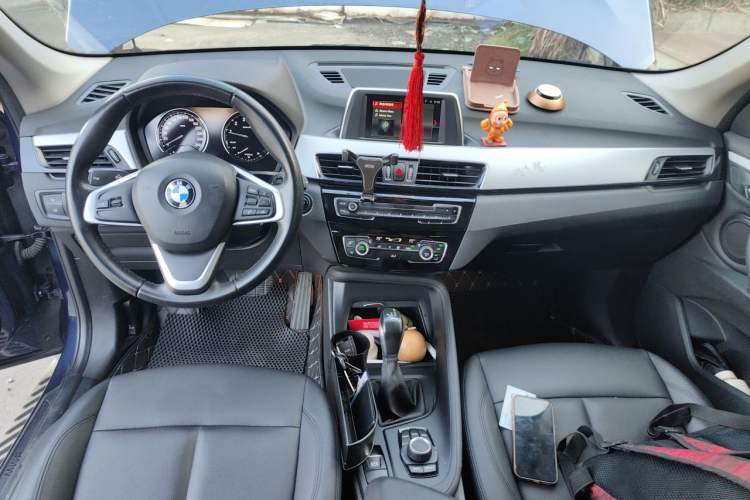 Used BMW X1 2019 sDrive20Li Leading Model Center Console