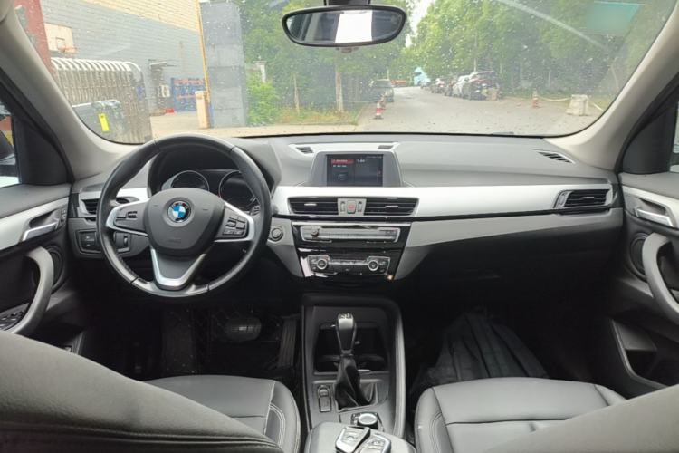 Used BMW X1 2019 sDrive20Li Leading Model Center Console