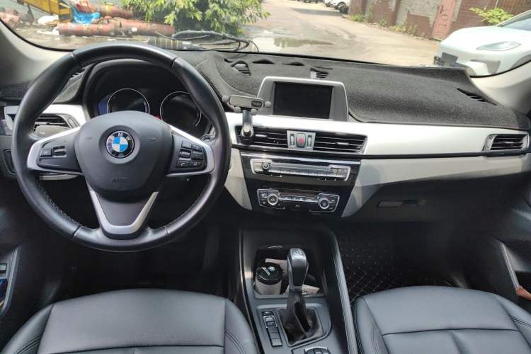 Used BMW X1 2019 sDrive18Li Fashion Model Center Console