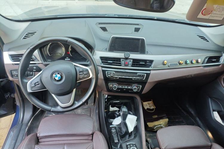 Used BMW X1 2019 sDrive18Li Premium Edition Center Console