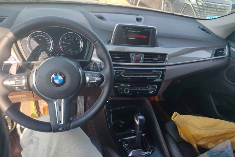 Used BMW X1 2019 sDrive18Li Premium Edition Center Console